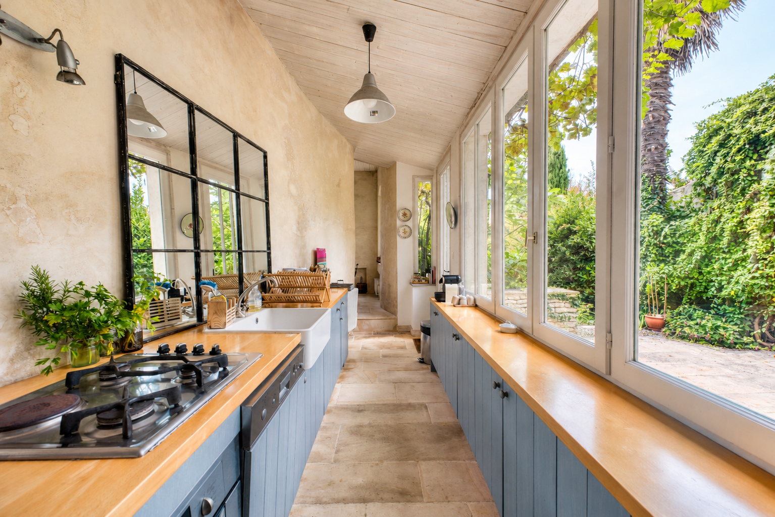 prestigious house 9 Rooms for sale on ST MARTIN DE RE (17410)