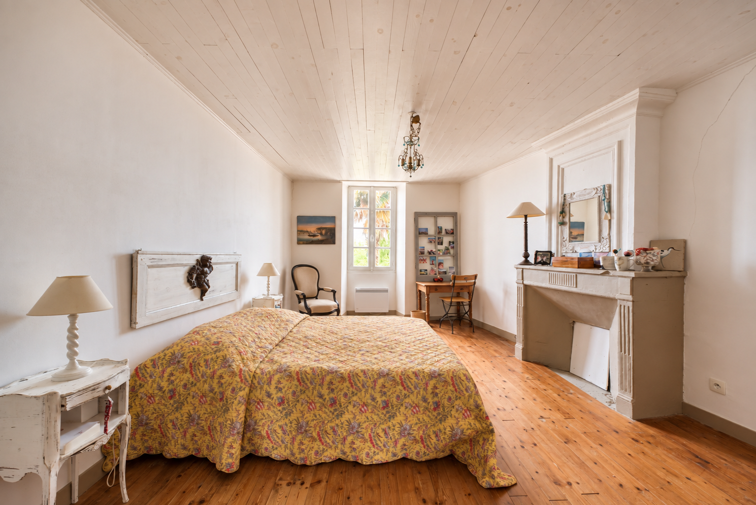prestigious house 9 Rooms for sale on ST MARTIN DE RE (17410)