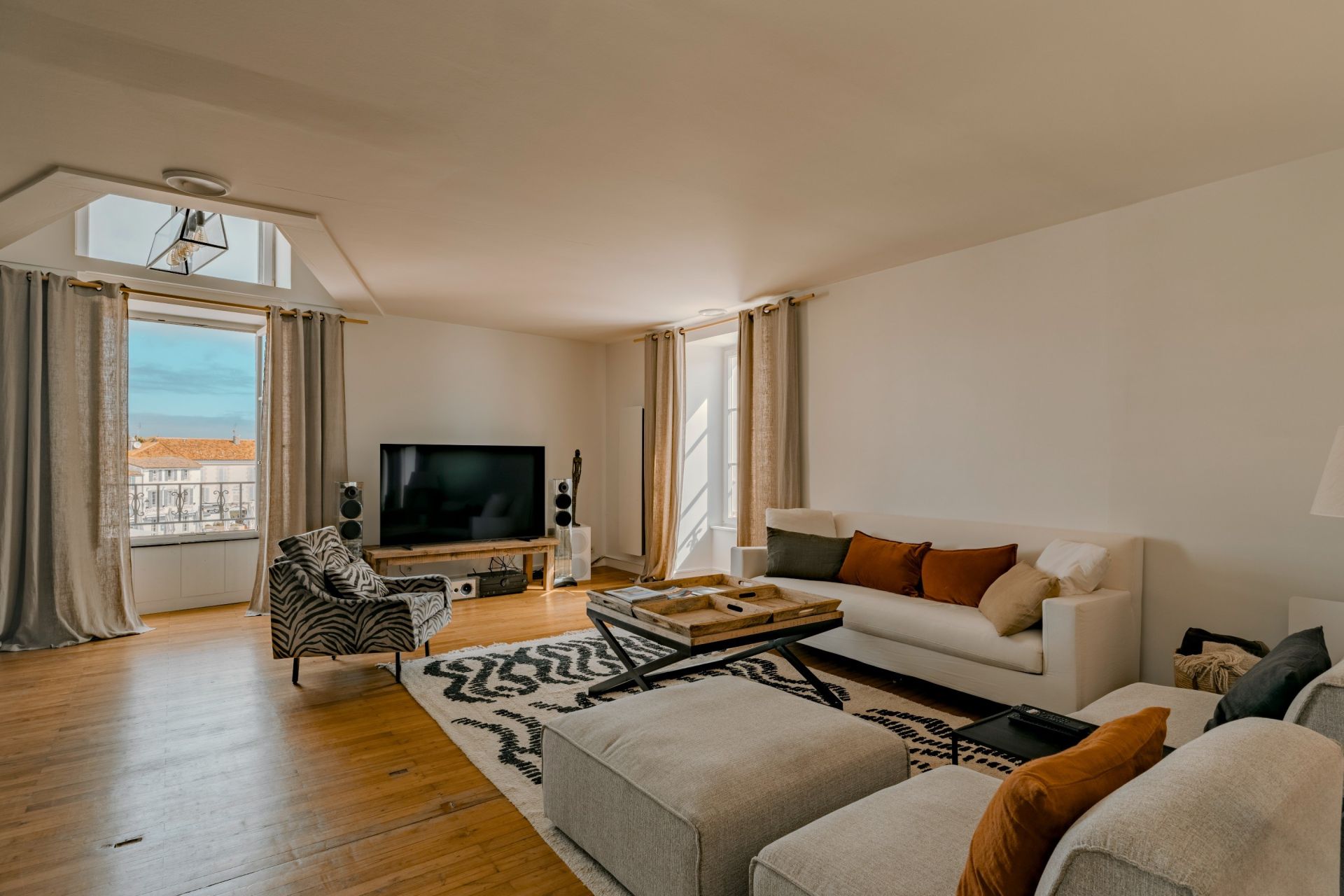 prestigious apartment 4 Rooms for sale on ST MARTIN DE RE (17410)