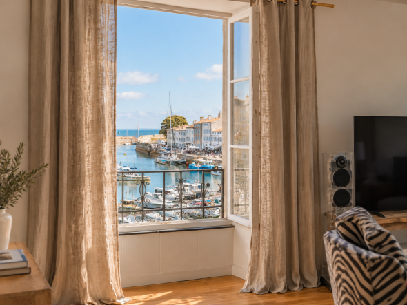 Sale Prestigious apartment Saint-Martin-de-Ré 4&nbsp;Rooms 197&nbsp;m²