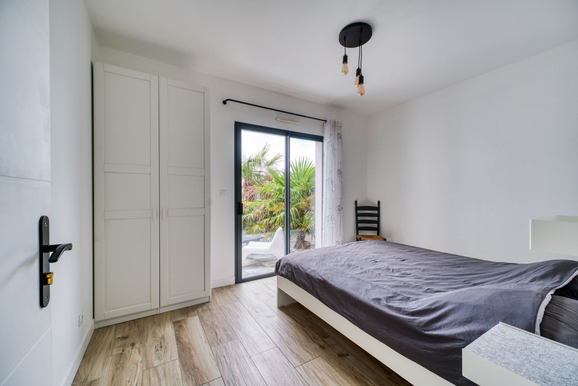 prestigious house 6 Rooms for sale on CROIX CHAPEAU (17220)
