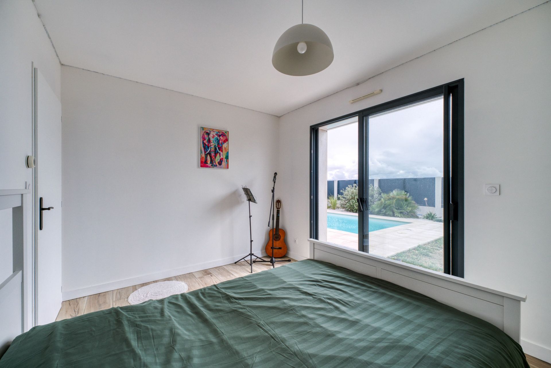 prestigious house 6 Rooms for sale on CROIX CHAPEAU (17220)
