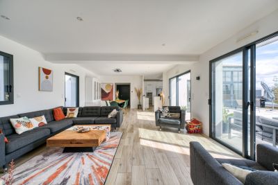 Sale Prestigious house Croix-Chapeau 6&nbsp;Rooms 202&nbsp;m²
