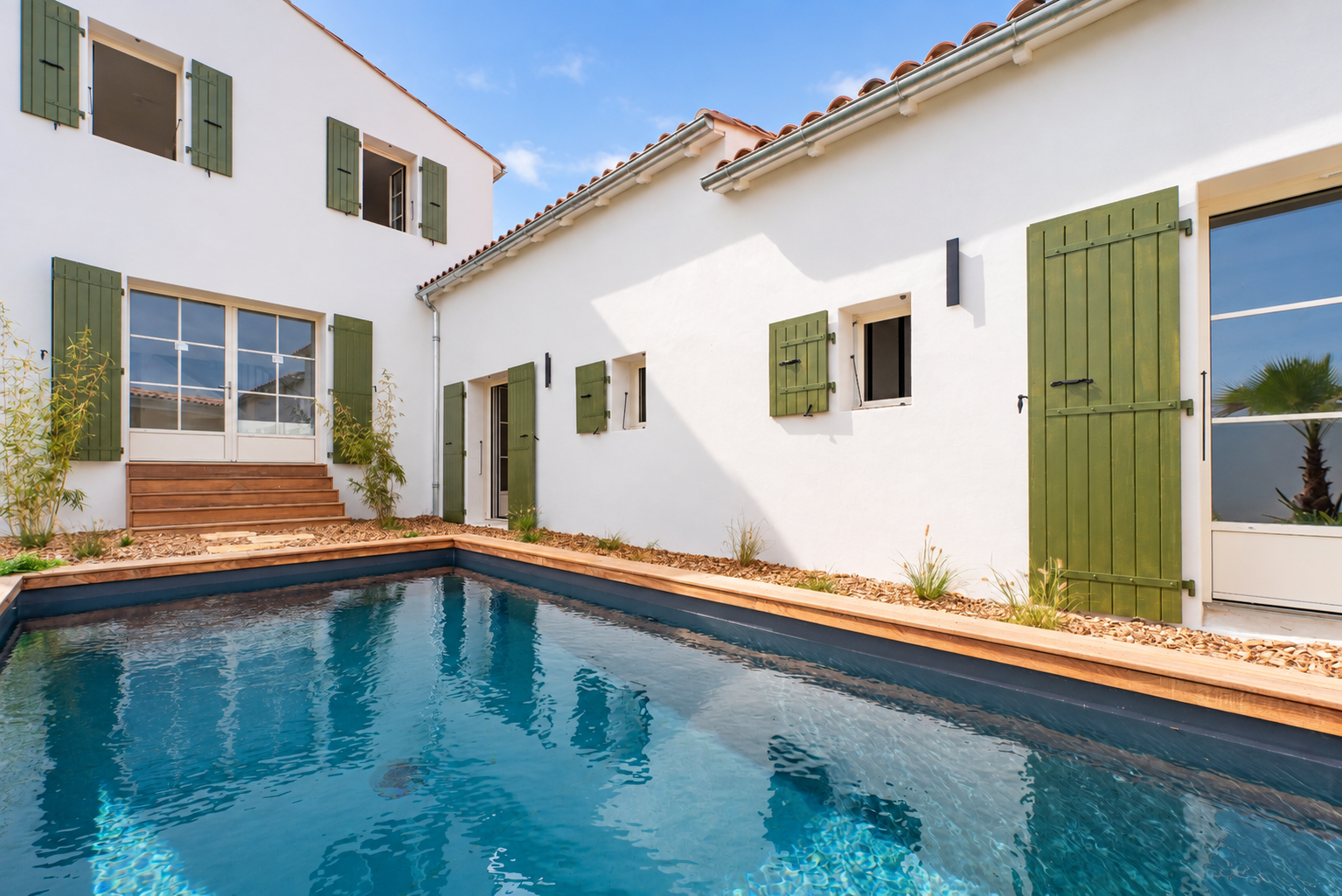 prestigious house 10 Rooms for sale on RIVEDOUX PLAGE (17940)