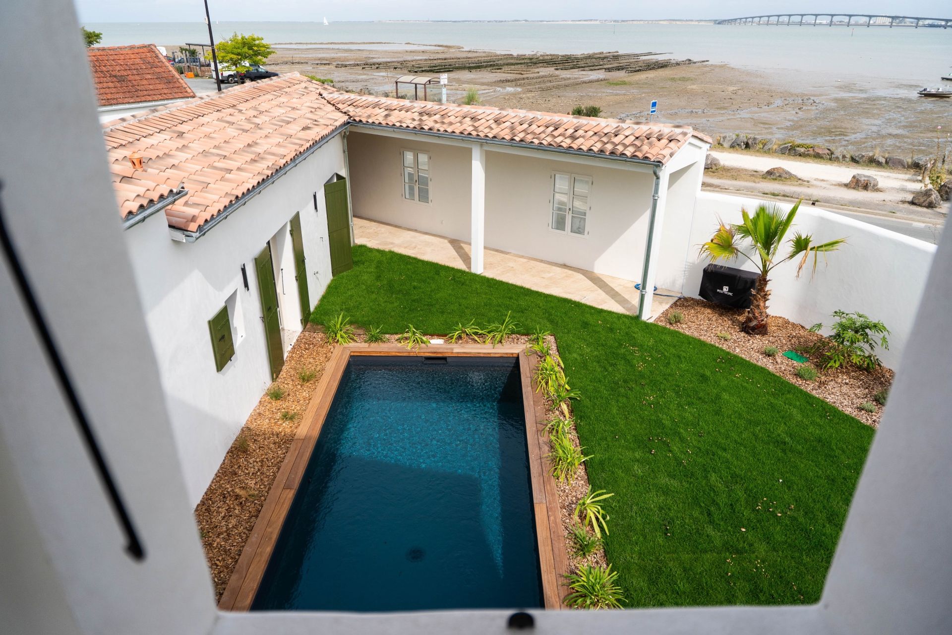 prestigious house 10 Rooms for sale on RIVEDOUX PLAGE (17940)