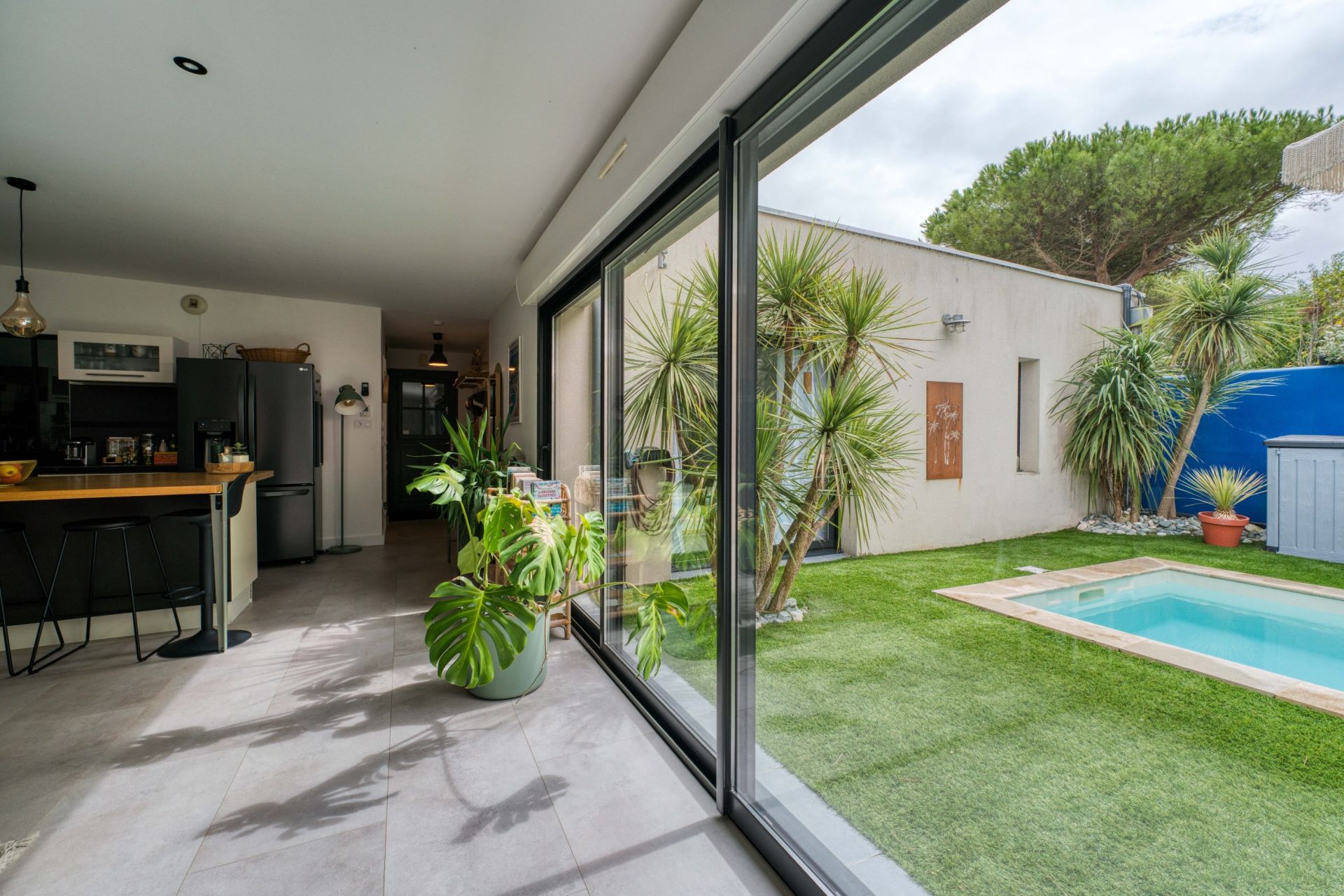 maison contemporaine de prestige 5 Pièces en vente sur ANGOULINS (17690)