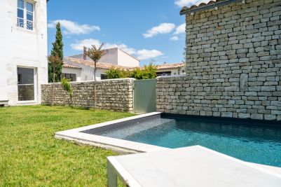 Sale Prestigious house Sainte-Marie-de-Ré 7&nbsp;Rooms 320&nbsp;m²