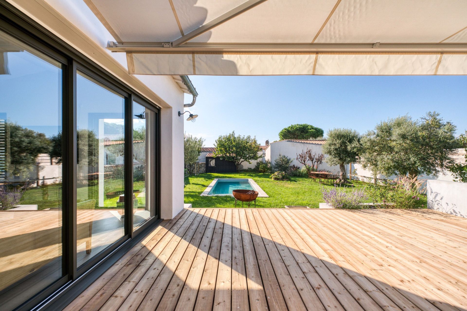 prestigious house 5 Rooms for sale on STE MARIE DE RE (17740)