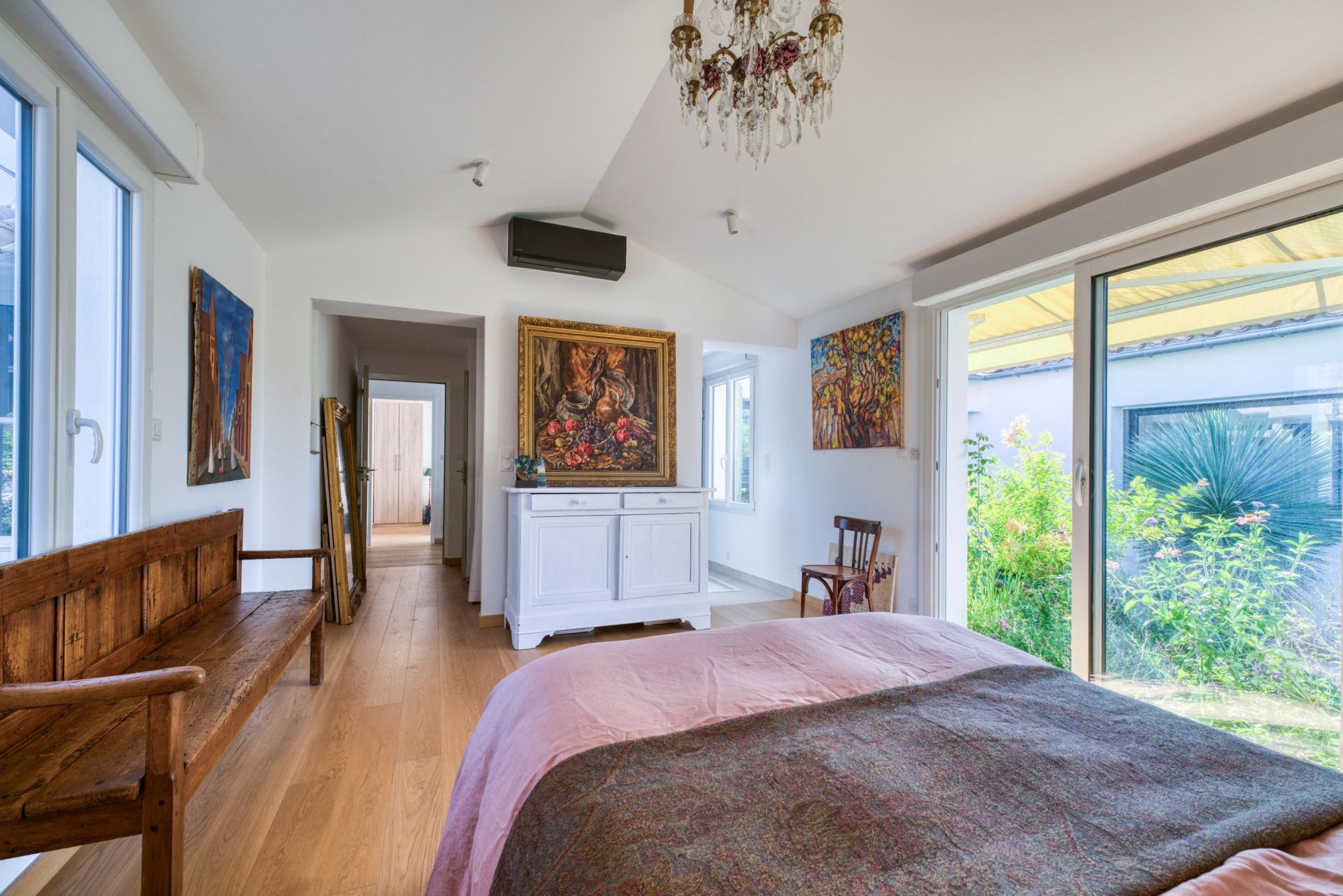 prestigious house 5 Rooms for sale on STE MARIE DE RE (17740)