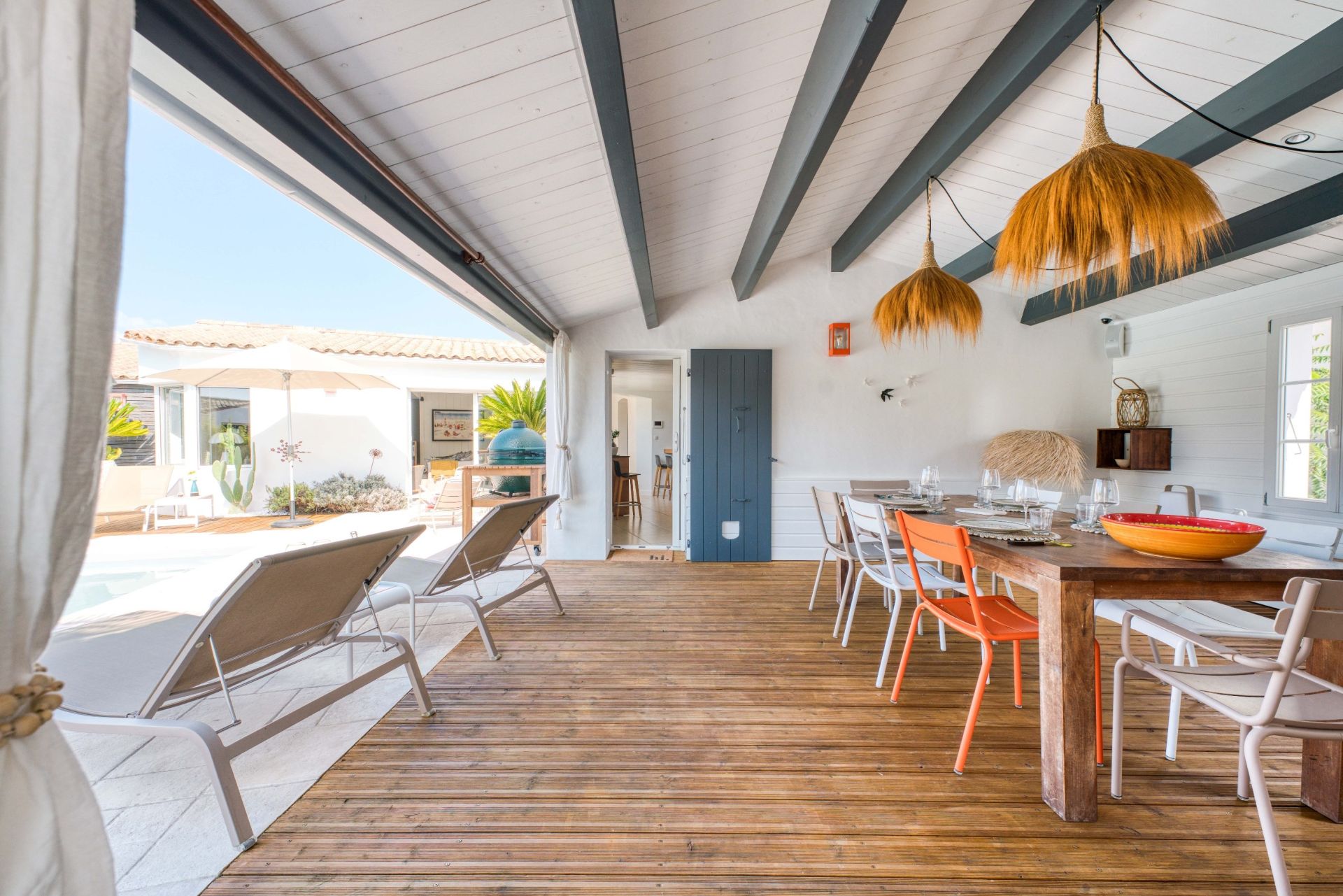 prestigious house 10 Rooms for sale on RIVEDOUX PLAGE (17940)