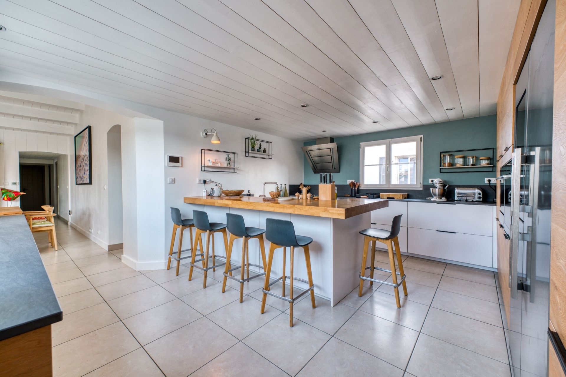 prestigious house 10 Rooms for sale on RIVEDOUX PLAGE (17940)