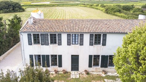 Vente Propriété de prestige Loix 16&nbsp;Pièces 422&nbsp;m²