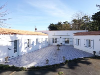 maison de prestige 5 Pièces en vente sur ST CLEMENT DES BALEINES (17590) Vente Maison de prestige Saint-Clément-des-Baleines 5 Pièces 141 m²