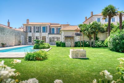 Sale Prestigious host house Saint-Martin-de-Ré 14&nbsp;Rooms 450&nbsp;m²