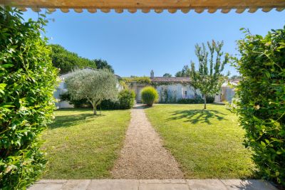 prestigious house 9 Rooms for sale on LES PORTES EN RE (17880) Sale Prestigious house Les Portes-en-Ré 9 Rooms 219 m²