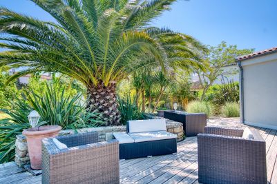 Sale Prestigious house Les Portes-en-Ré 6&nbsp;Rooms 120&nbsp;m²