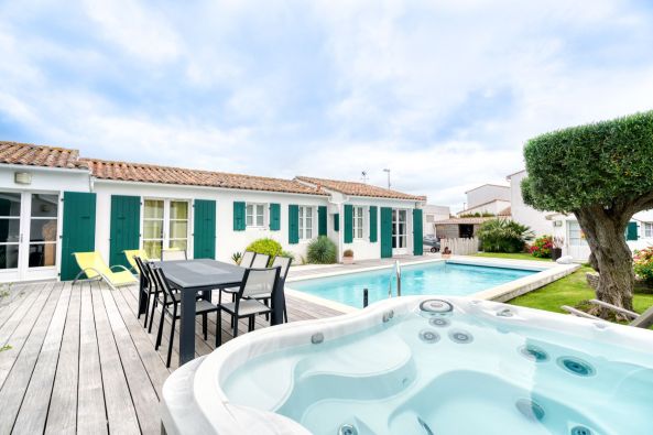 Sale Prestigious house Saint-Clément-des-Baleines 6&nbsp;Rooms 189&nbsp;m²