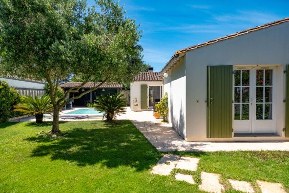 Sale Prestigious house Ars-en-Ré 6&nbsp;Rooms 196&nbsp;m²