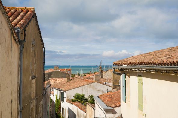 Sale Prestigious house Saint-Martin-de-Ré 8&nbsp;Rooms 203&nbsp;m²