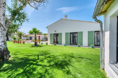 prestigious house 9 Rooms for sale on LA FLOTTE (17630) Sale Prestigious house La Flotte 9 Rooms 222 m²