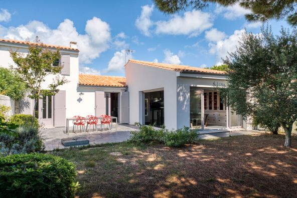 Vente Maison de prestige Saint-Martin-de-Ré 8&nbsp;Pièces 187&nbsp;m²